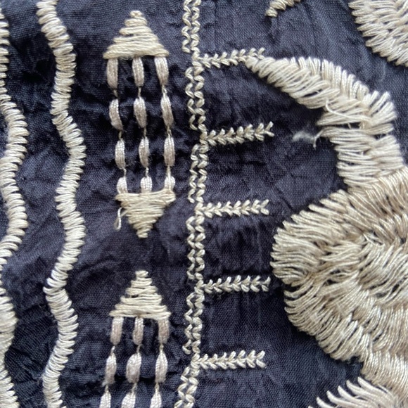 Johnny Was Tunic Top Embroidered Sz S Grey Black Boho Artsy Event - Picture 10 of 12